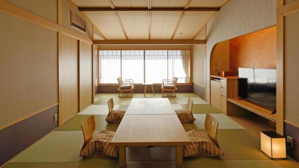 Tsukino Sumika Atami Juraku Hotel Экстерьер фото