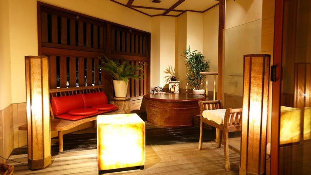Tsukino Sumika Atami Juraku Hotel Экстерьер фото